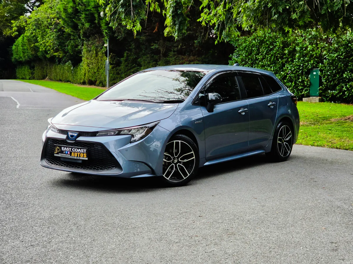2020 Toyota Corolla Touring 1.8 Petrol Hybrid Auto - Image 3