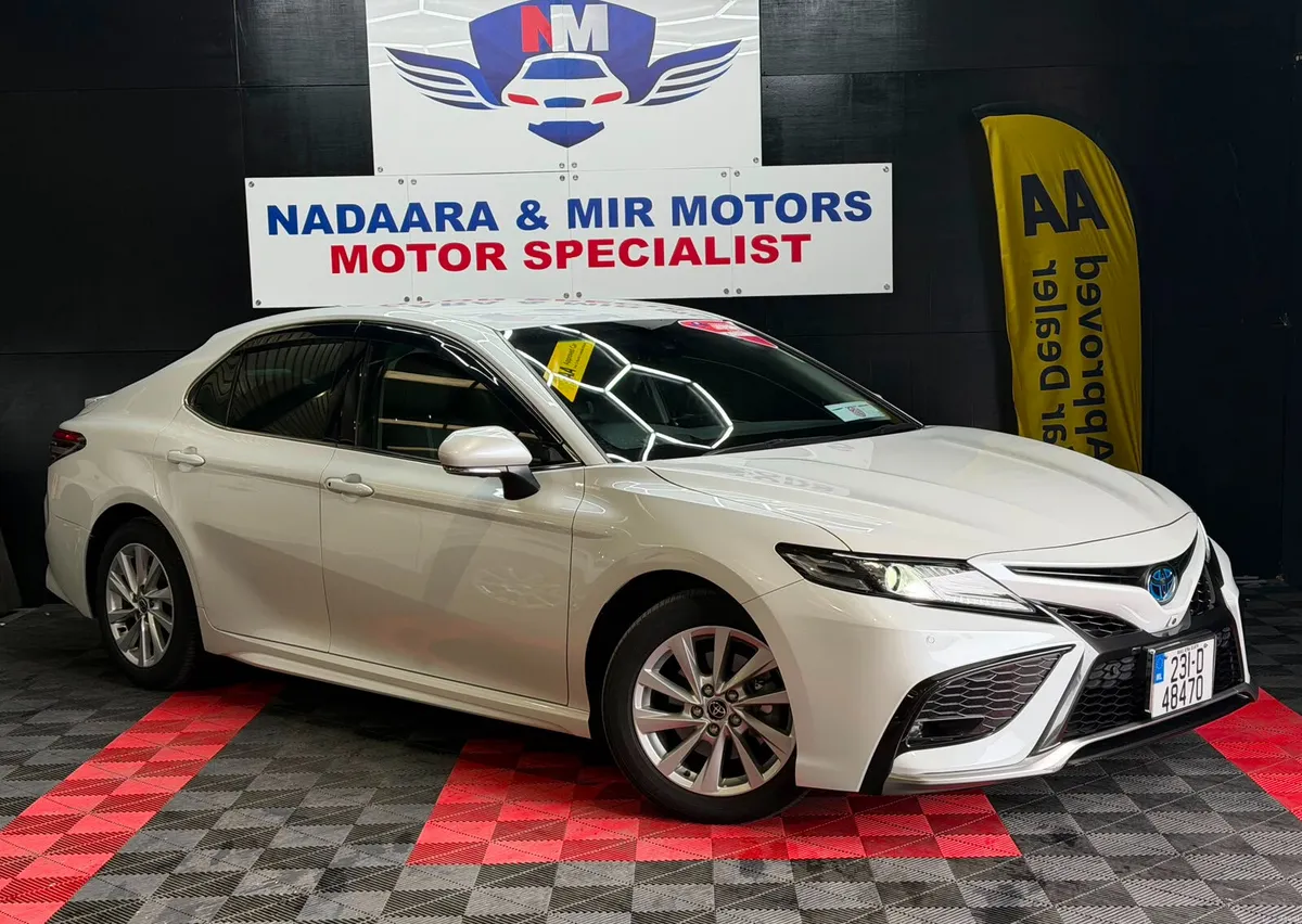 Toyota Camry 2023 PLATINUM AUTOMATIC WARRANTY - Image 2