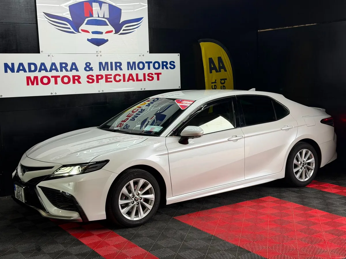 Toyota Camry 2023 PLATINUM AUTOMATIC WARRANTY - Image 5