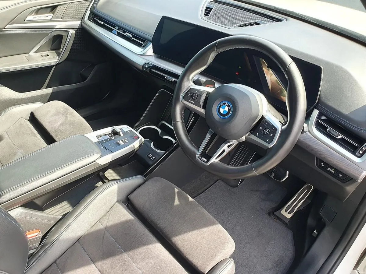 BMW iX1 xDrive30 M Sport - Image 6