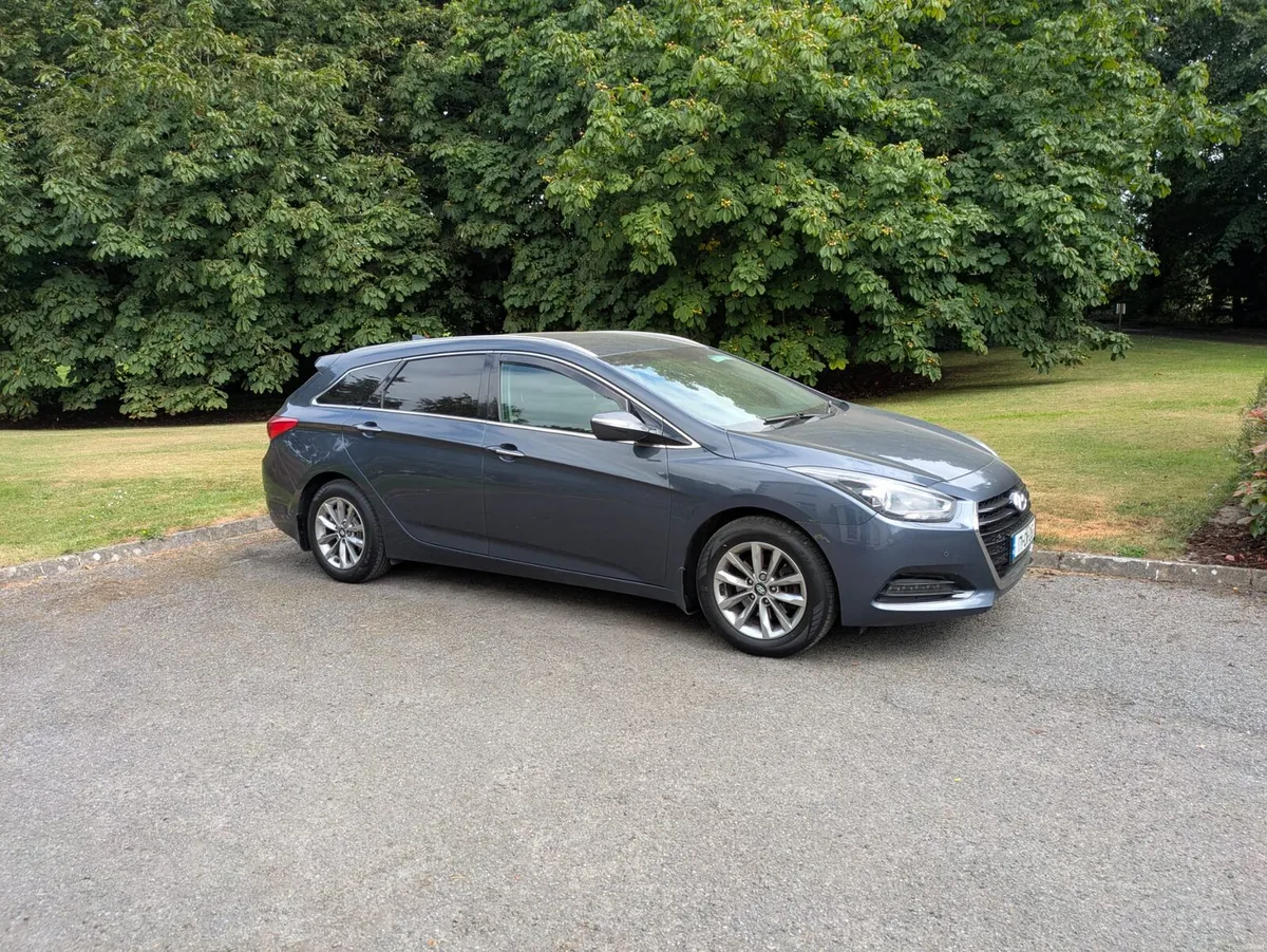 Hyundai i40 Estate 2017 - Image 2