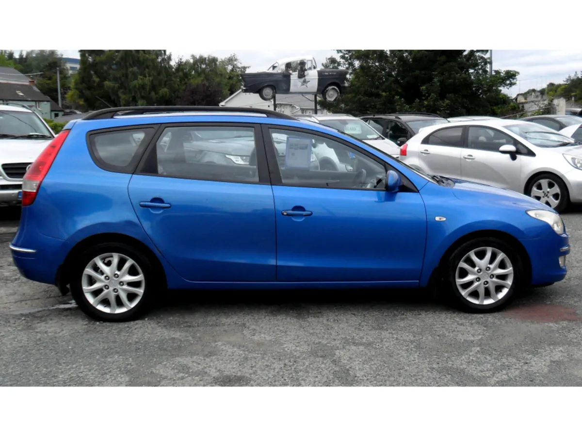 Hyundai i30 130 ESTATE 1.6  CRDi.......NCT 02/27.. - Image 4