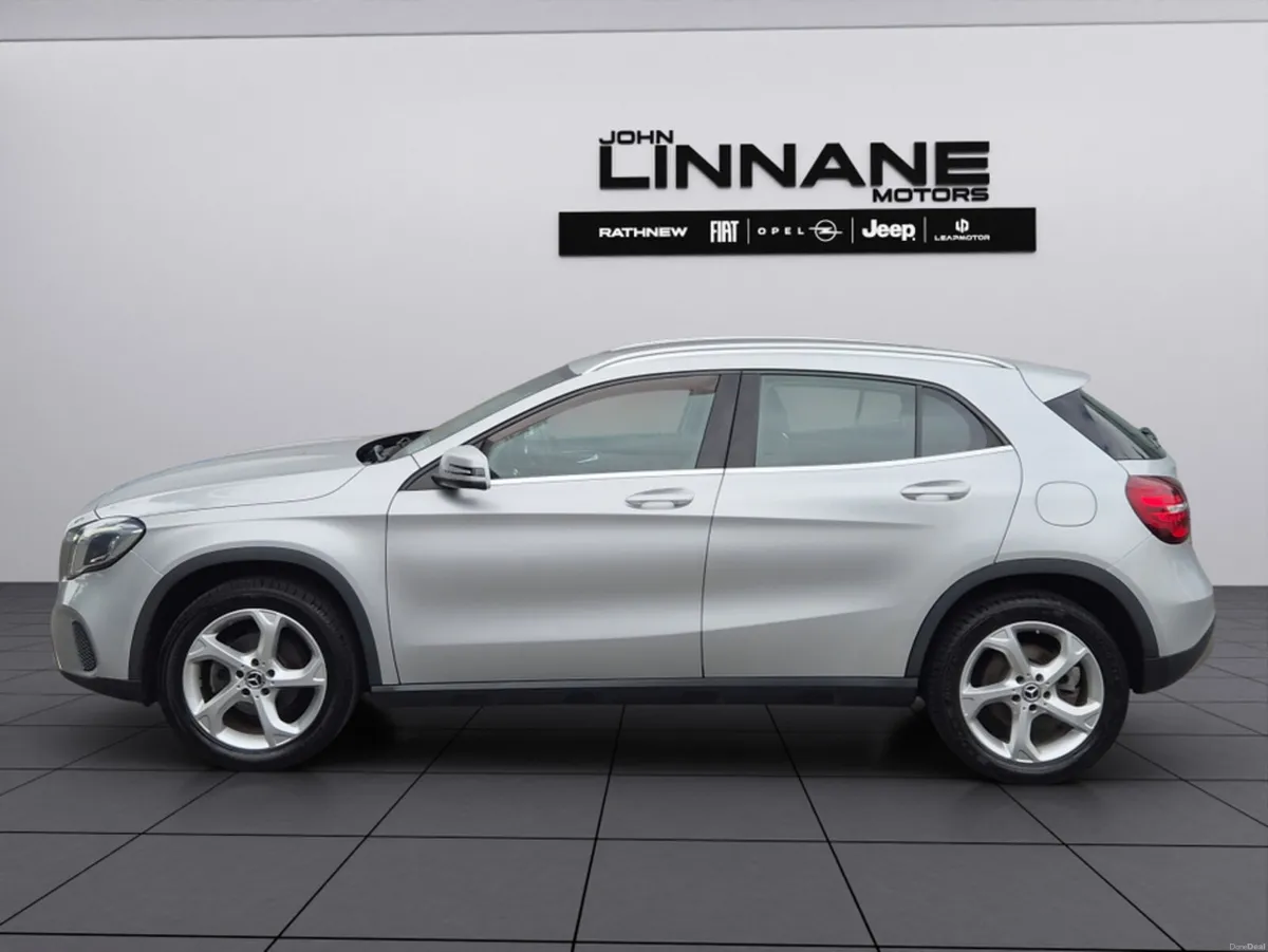 Mercedes-Benz GLA 180 URBAN 5DR AUTO - Image 2