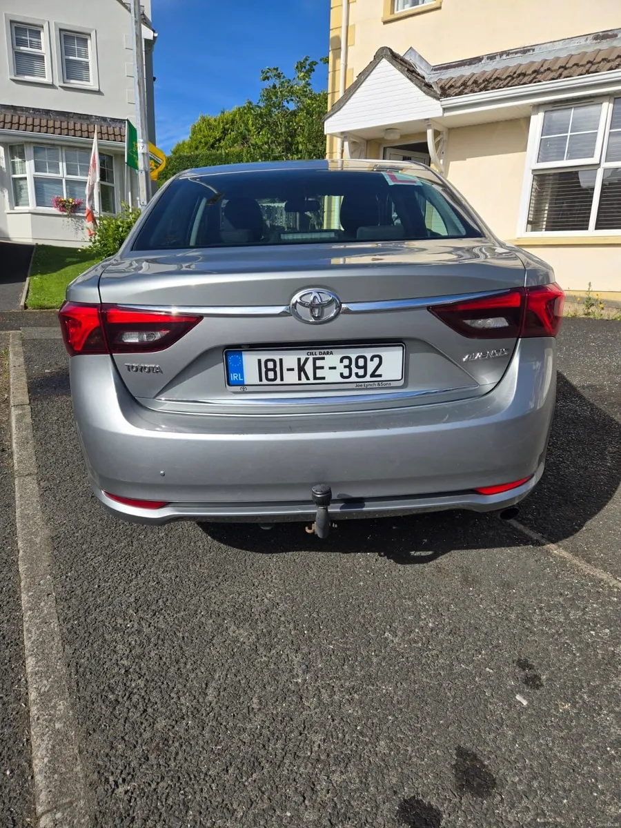 2018 Toyota Avensis 2.0 Diesel Manual Long NCT - Image 3
