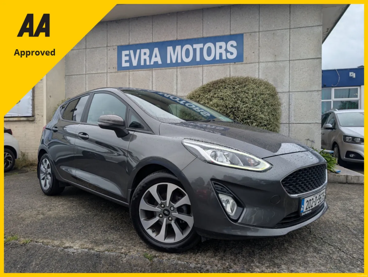 Ford Fiesta TITANIUM MANUAL 1.0 PETROL //LOW MILES - Image 1