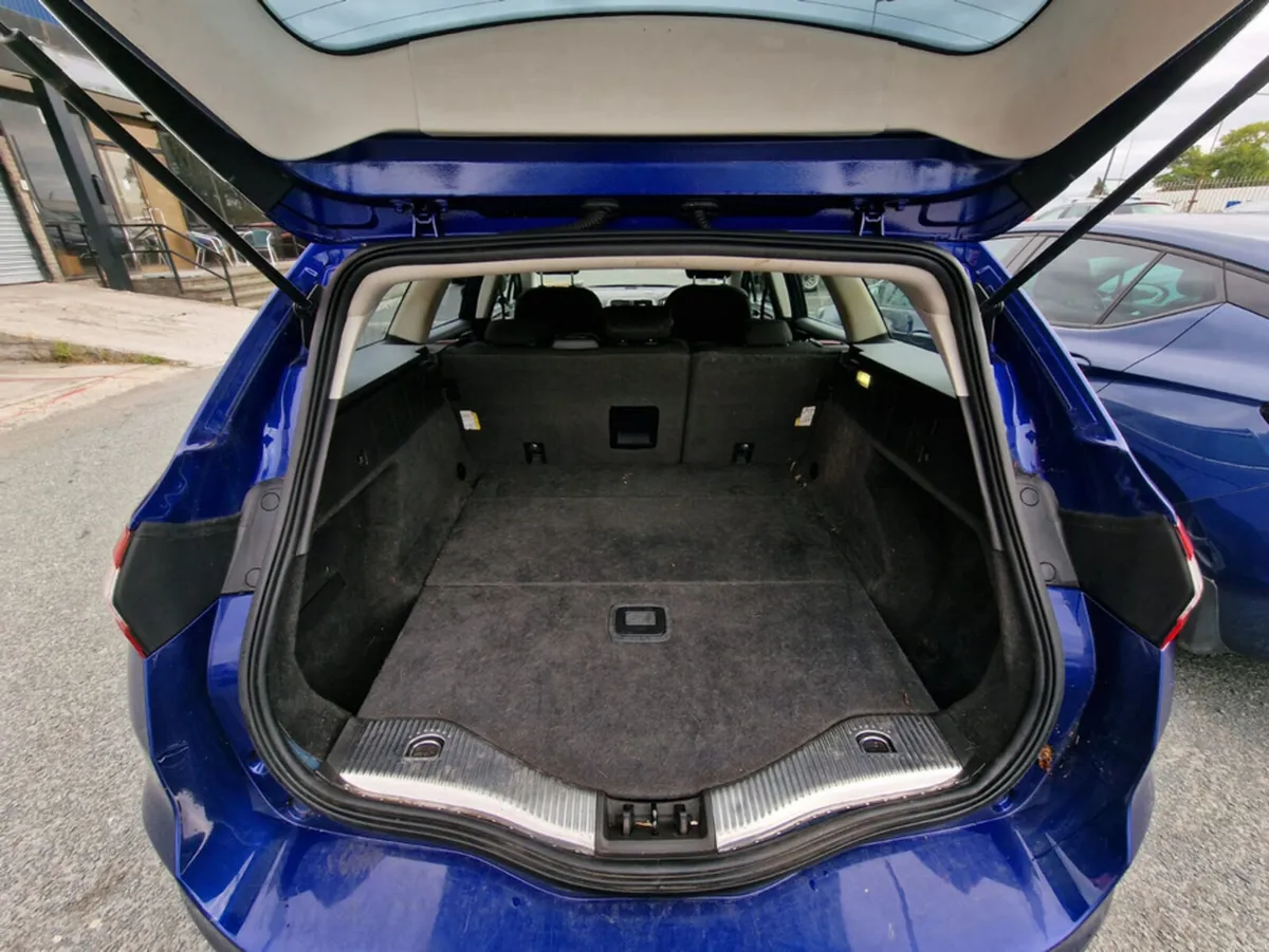 Ford Mondeo TITANIUM,  NEW NCT, estate, big boot - Image 4