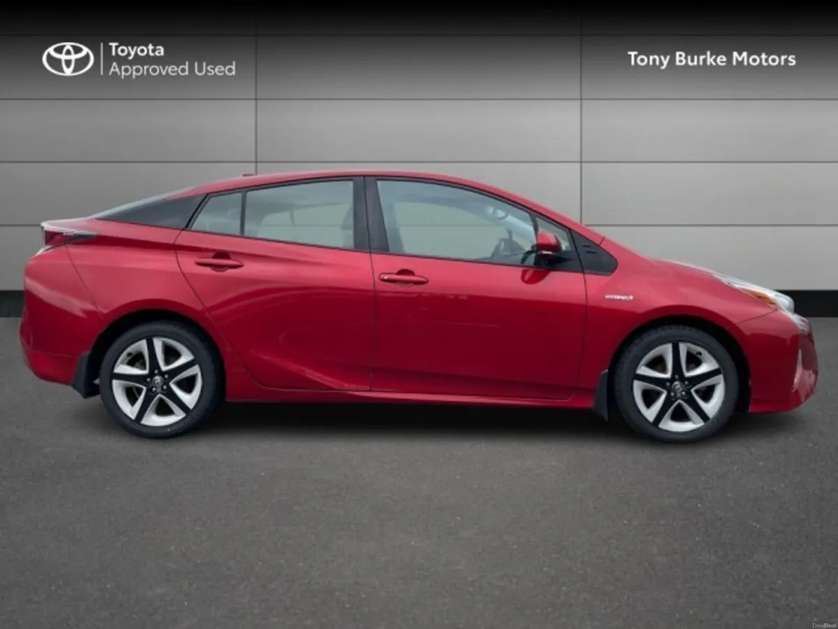 Toyota Prius - 1.8 Hybrid - Luxury Edition - 5dr - - Image 3