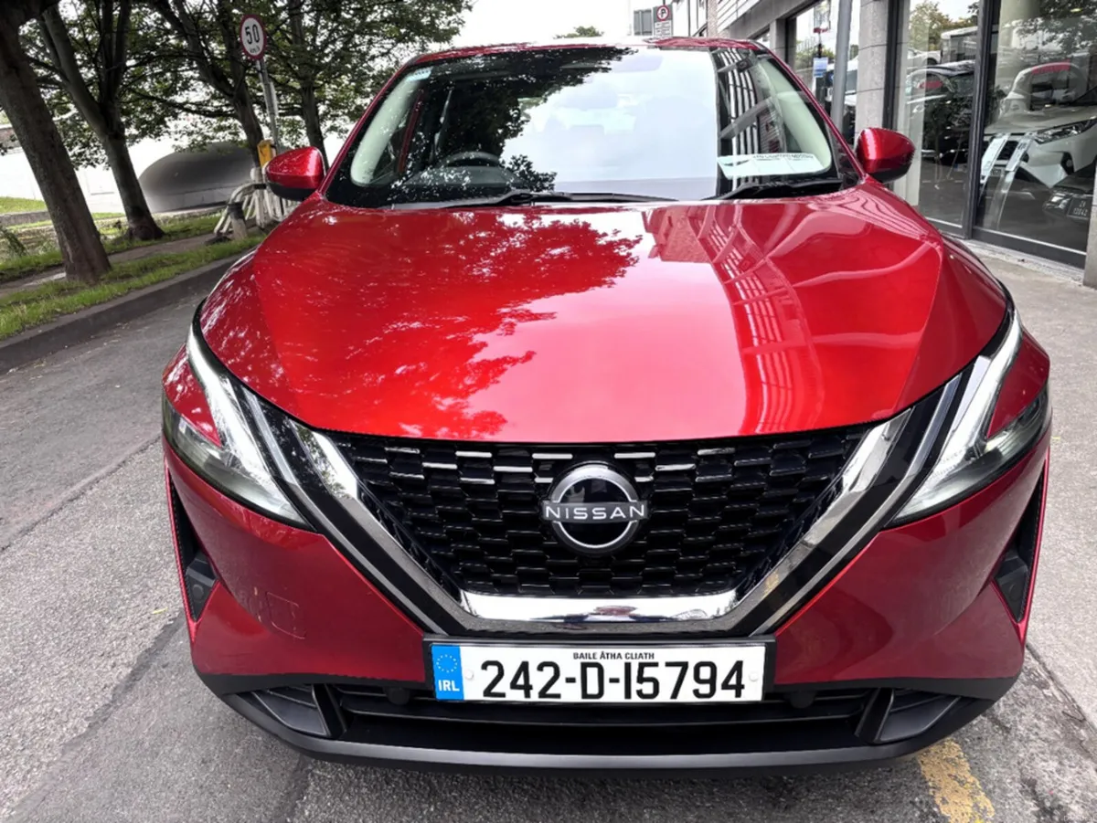 Nissan Qashqai 1.3 HYB SV CVT AUTO - Image 3