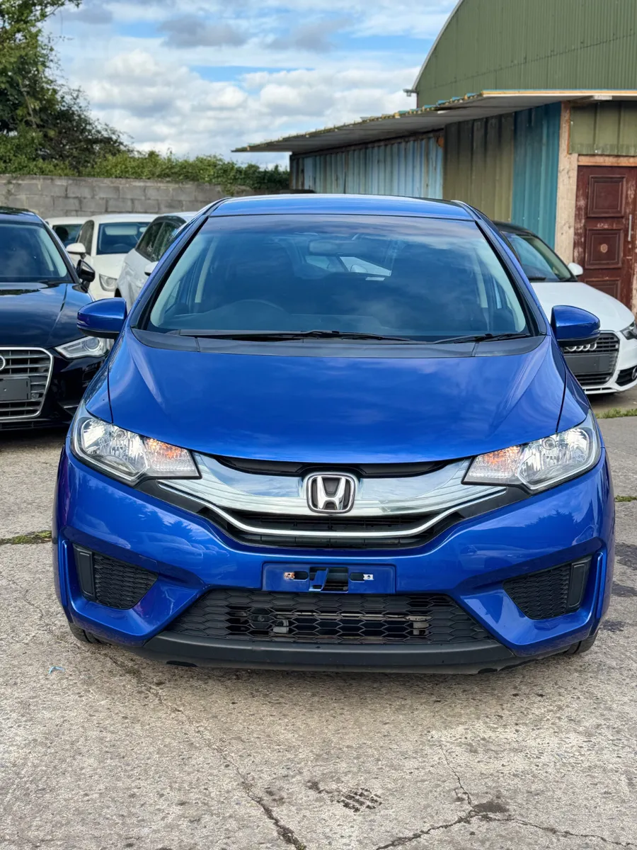 HONDA FIT 1.5L HYBRID 2014 2 Keys 41000KM ONLY - Image 2