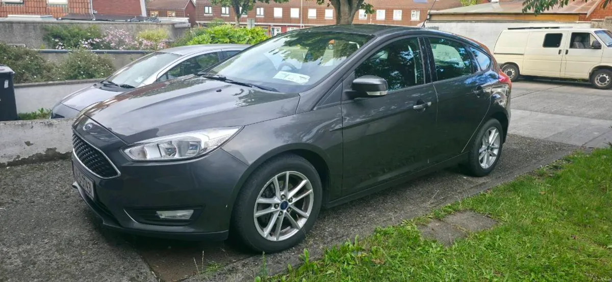 2015 Ford Focus low mileage very clean - Image 2