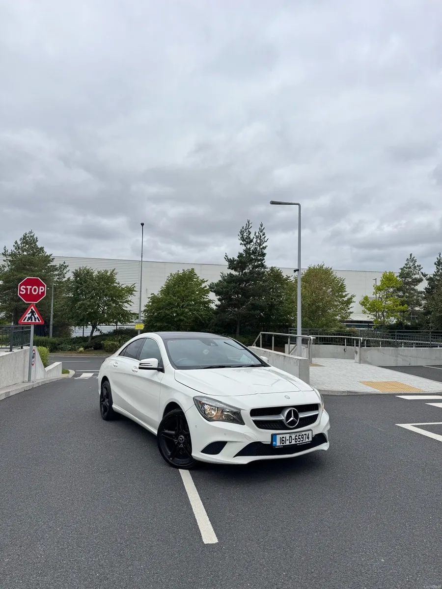 MERCEDES-BENZ CLA 200 D SPORT AUTO - Image 1
