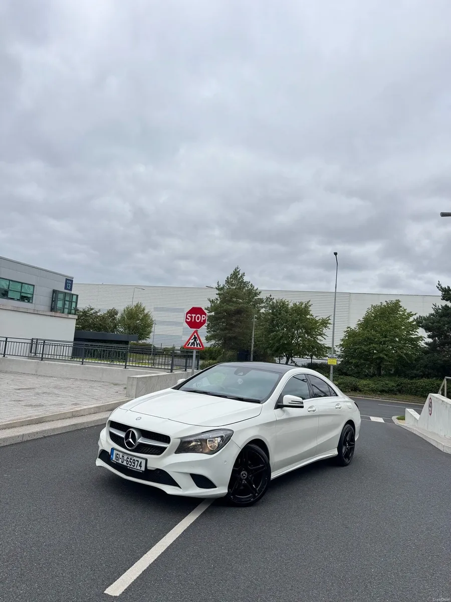 MERCEDES-BENZ CLA 200 D SPORT AUTO - Image 2