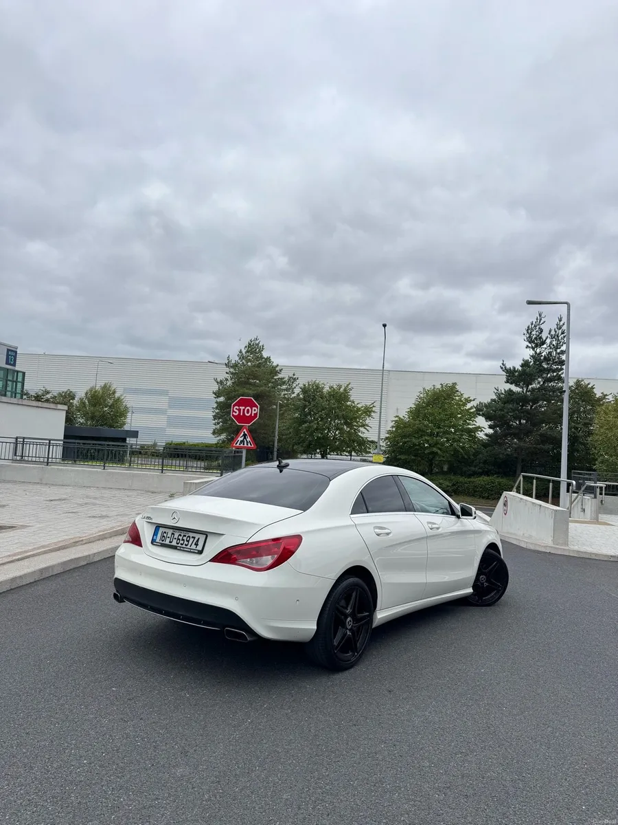 MERCEDES-BENZ CLA 200 D SPORT AUTO - Image 4