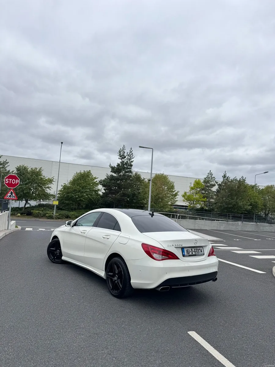 MERCEDES-BENZ CLA 200 D SPORT AUTO - Image 5