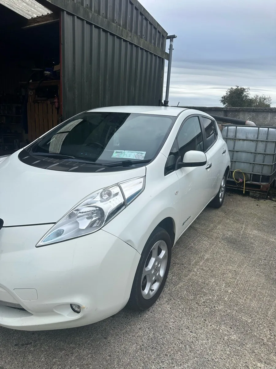 2015 Nissan Leaf. - Image 2