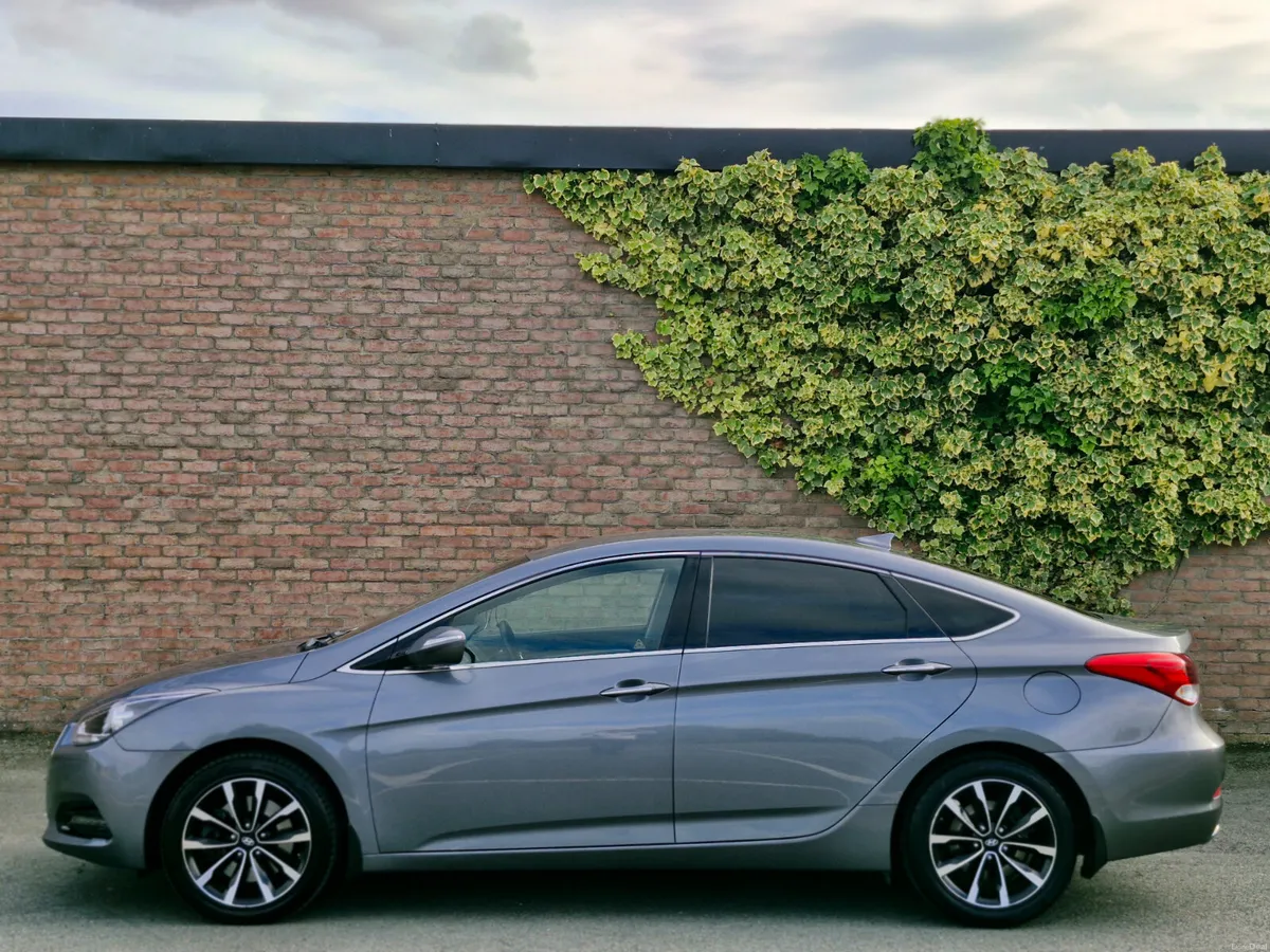 Hyundai i40 EXECUTIVE LOW KMS FINANCE AVAILABLE - Image 4