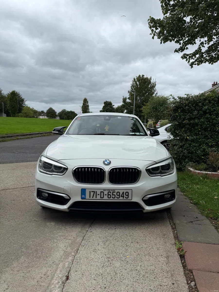 BMW 1 Series 118i Automatic – 2017 | White - Image 1