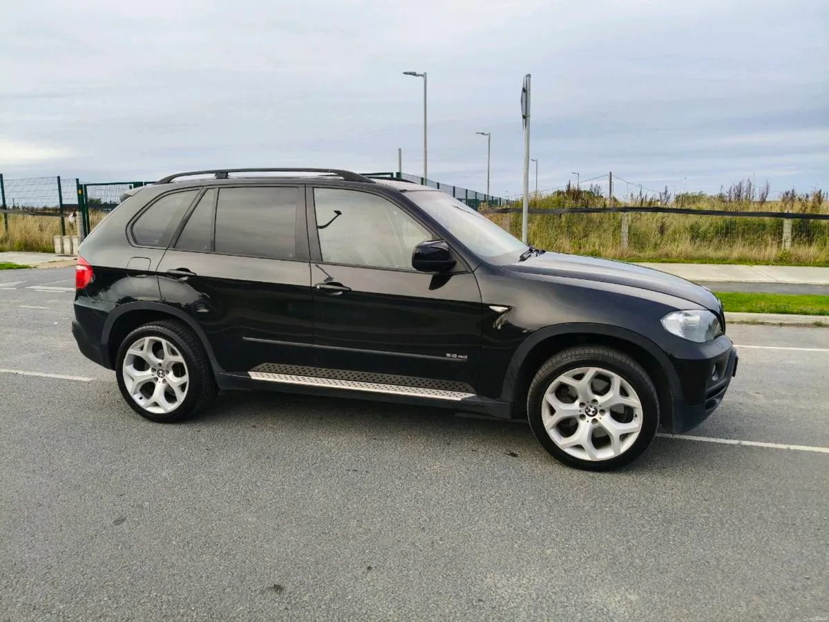 2008 X5 crewcab - Image 3