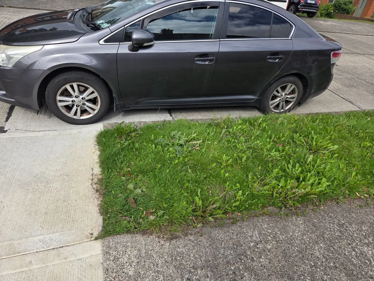 Toyota Avensis 2010 - Image 5