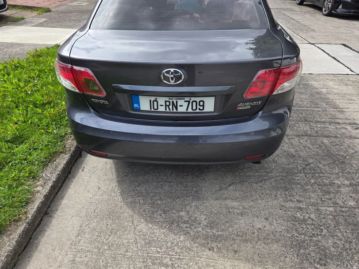 Toyota Avensis 2010 - Image 6