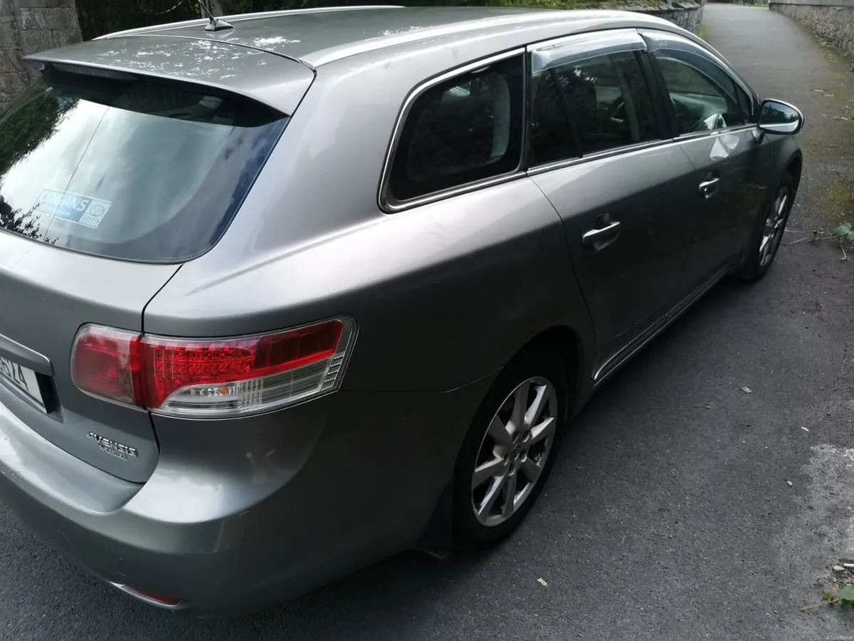 2011 Toyota Avensis Tourer 2.0 *Low Mileage* - Image 6