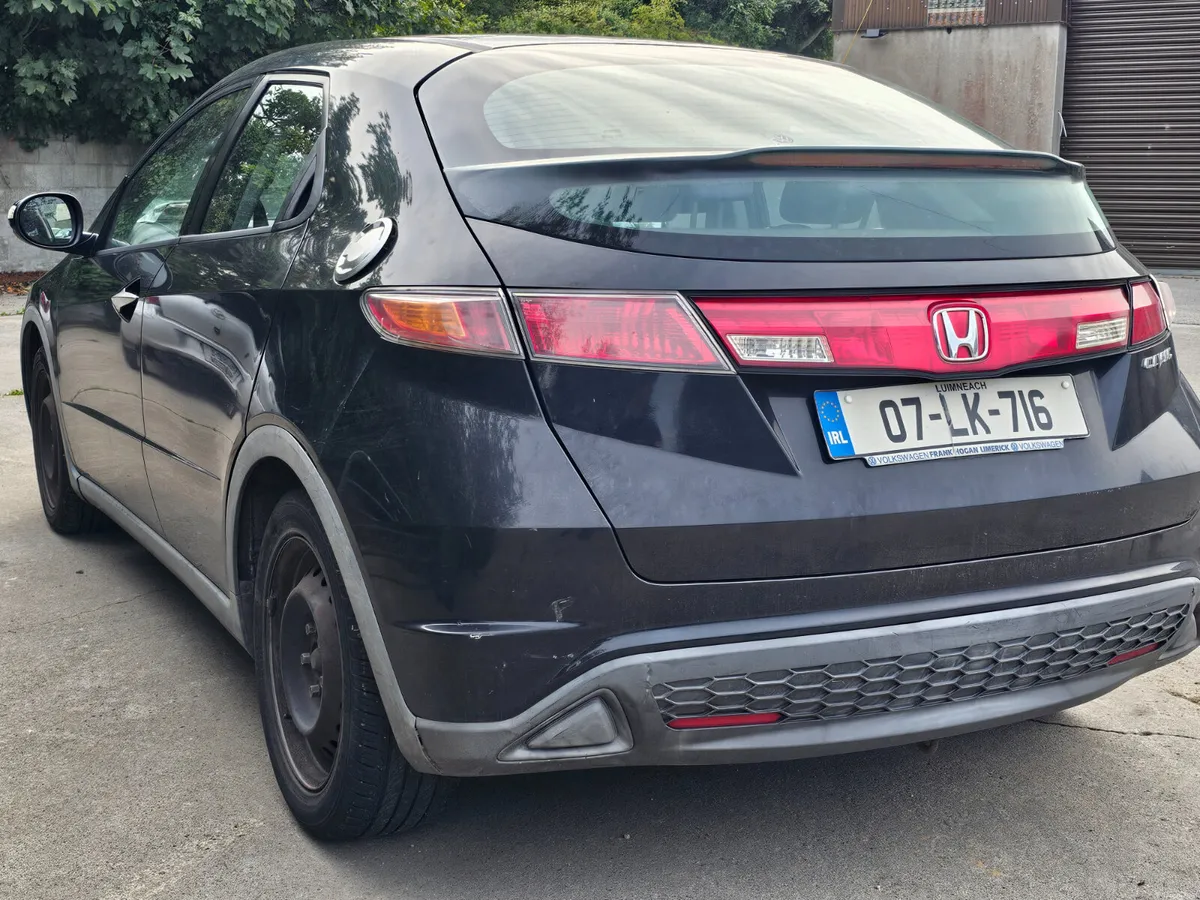 €999 Honda Civic 2007 petrol ⛽️ nct&tax €999 - Image 6