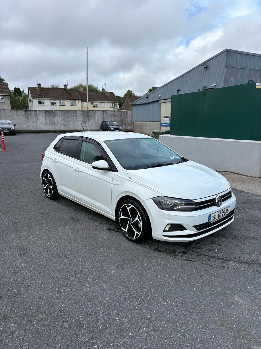 Volkswagen polo - Image 1