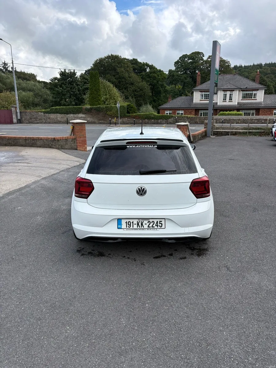Volkswagen polo - Image 5