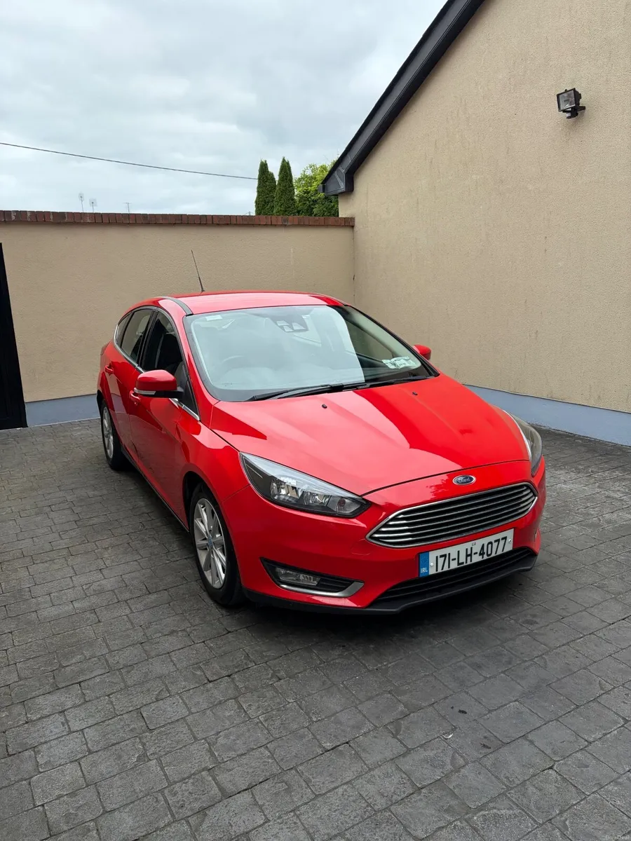 Ford Focus 2017 - Image 2