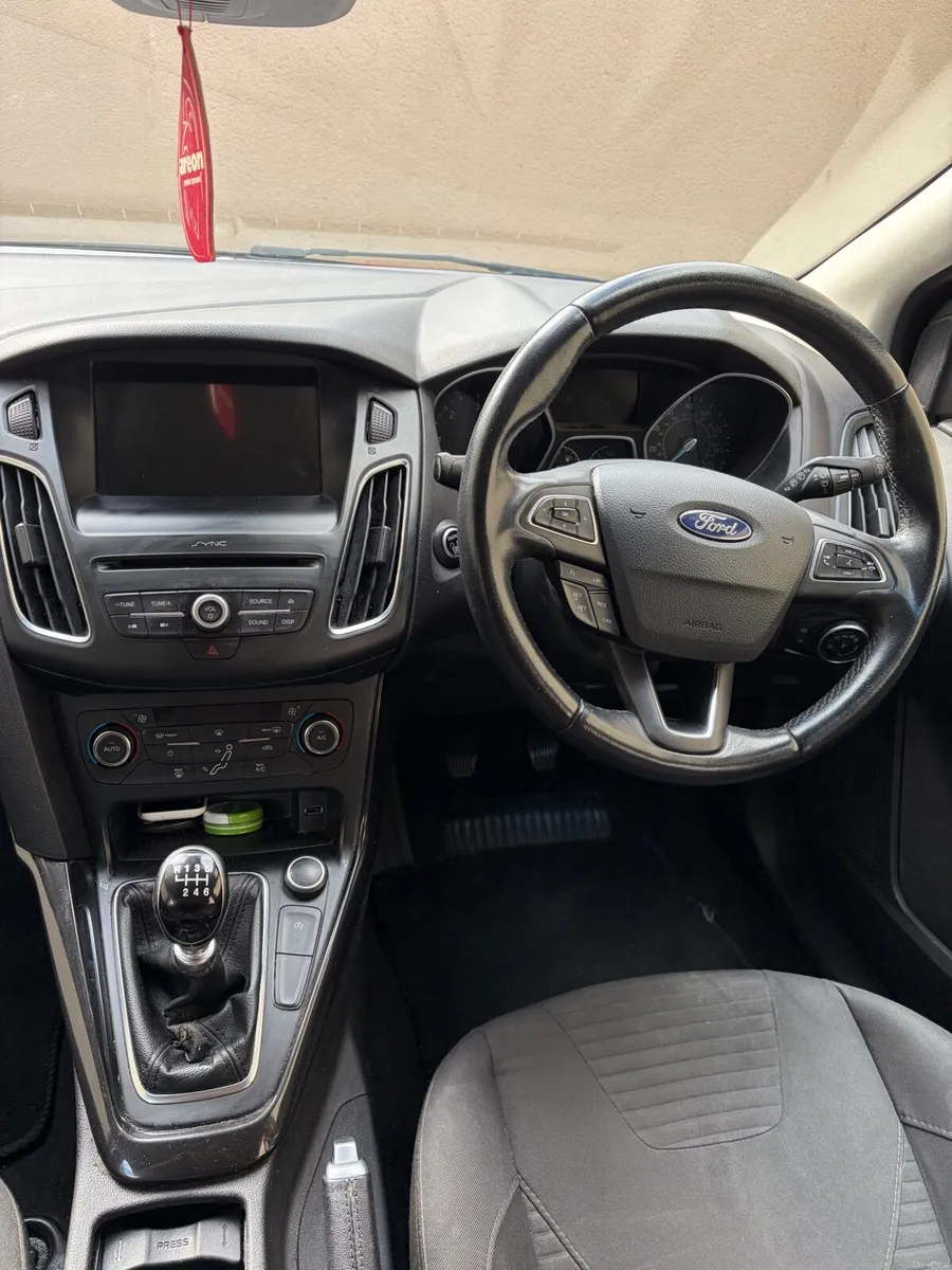 Ford Focus 2017 - Image 6