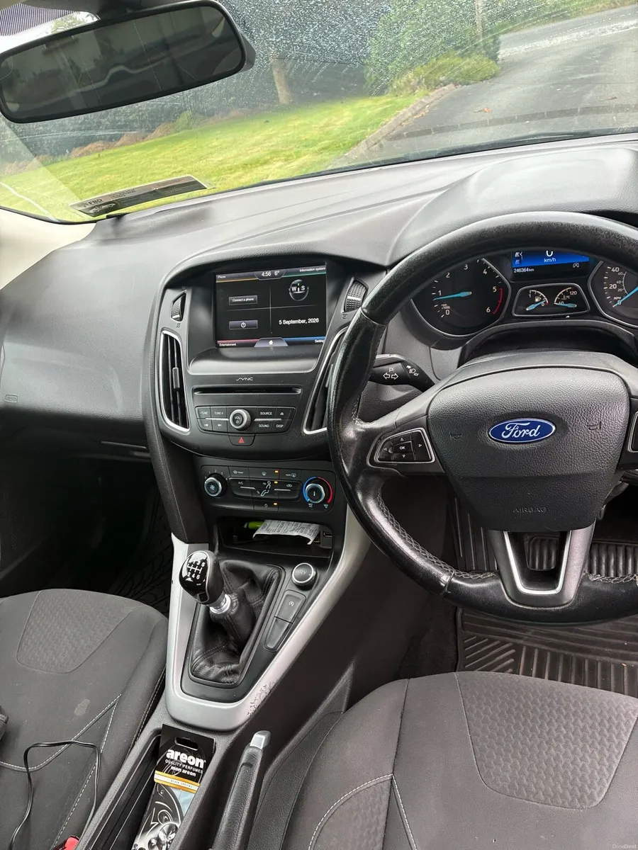171 Ford Focus Zetec 1.5 TDCI 120HP - Image 6
