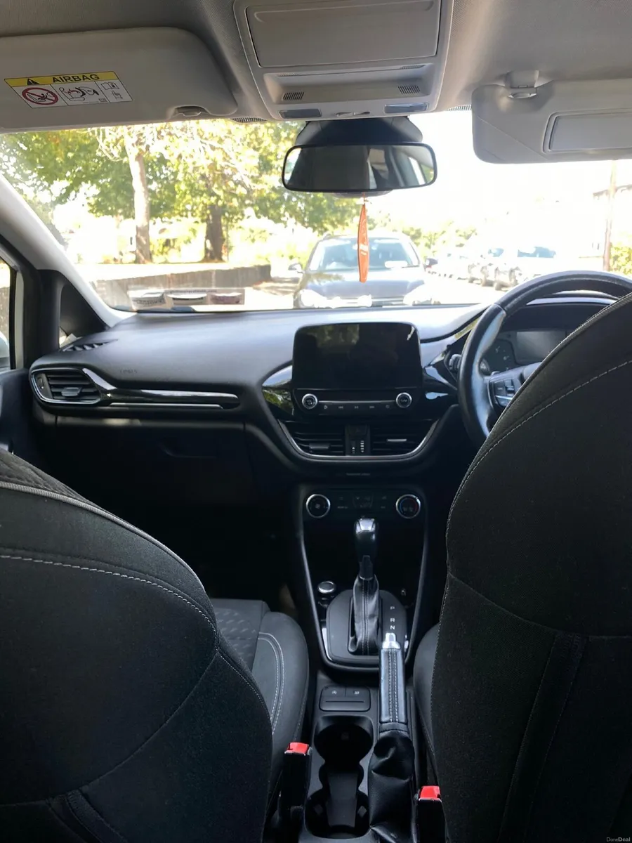 Ford Fiesta 2017 AUTOMATIC - Image 6