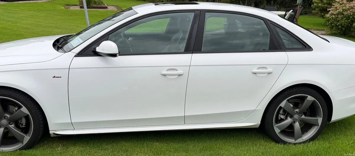 Audi A4 2012 - Image 2