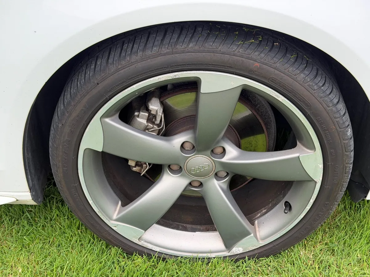 Audi A4 2012 - Image 6