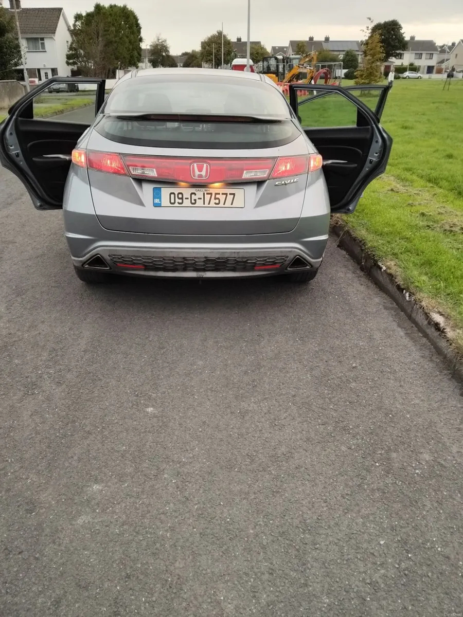 Honda Civic 2009 - Image 6