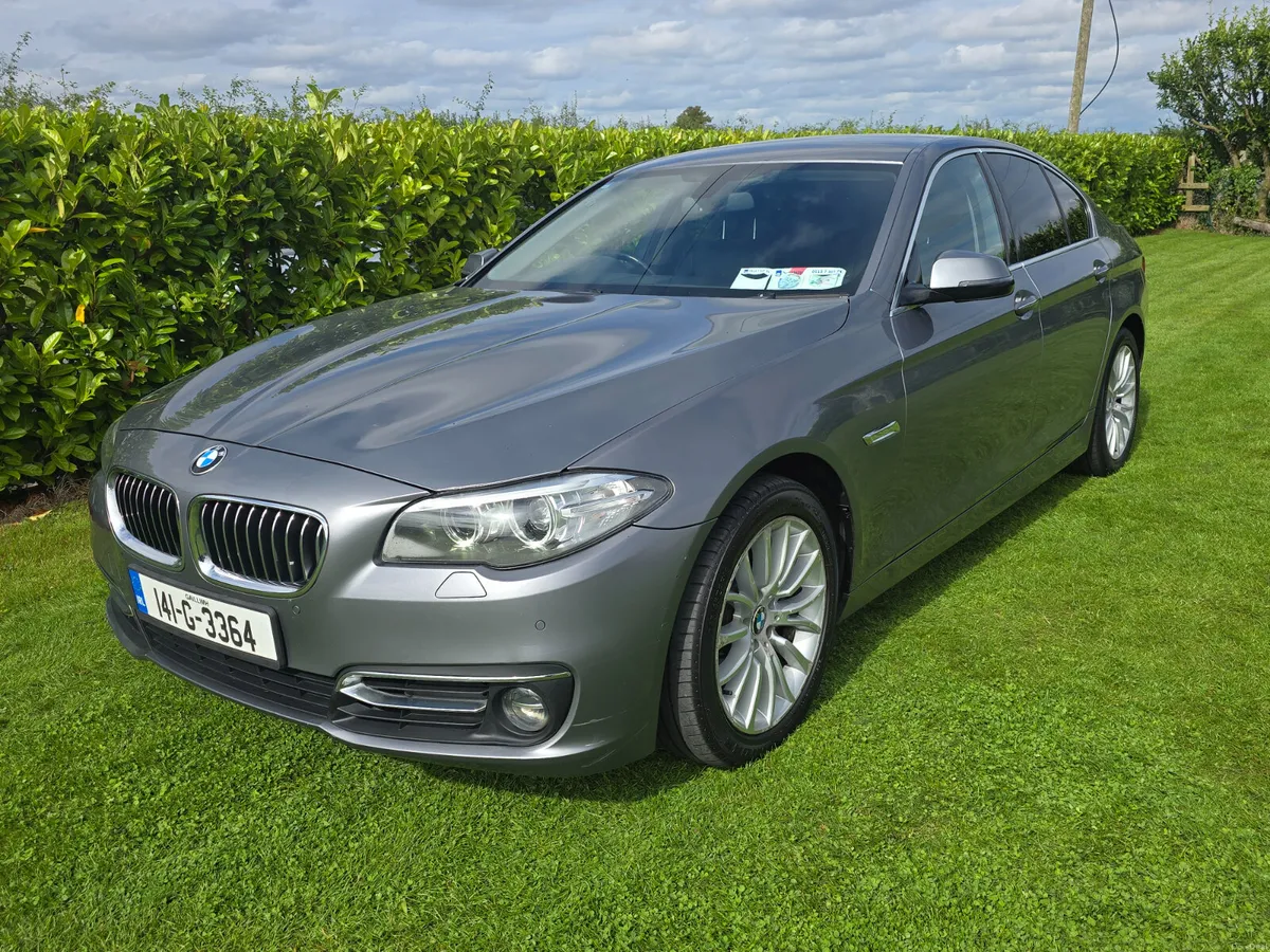 141 BMW 5-Series 520 Luxury New Nct - Image 1