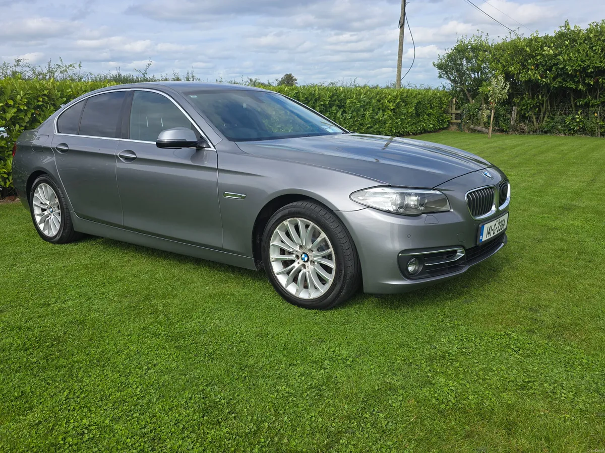 141 BMW 5-Series 520 Luxury New Nct - Image 4