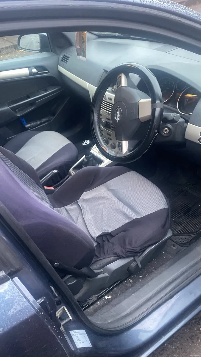2008 Navy Opel Astra - Image 6