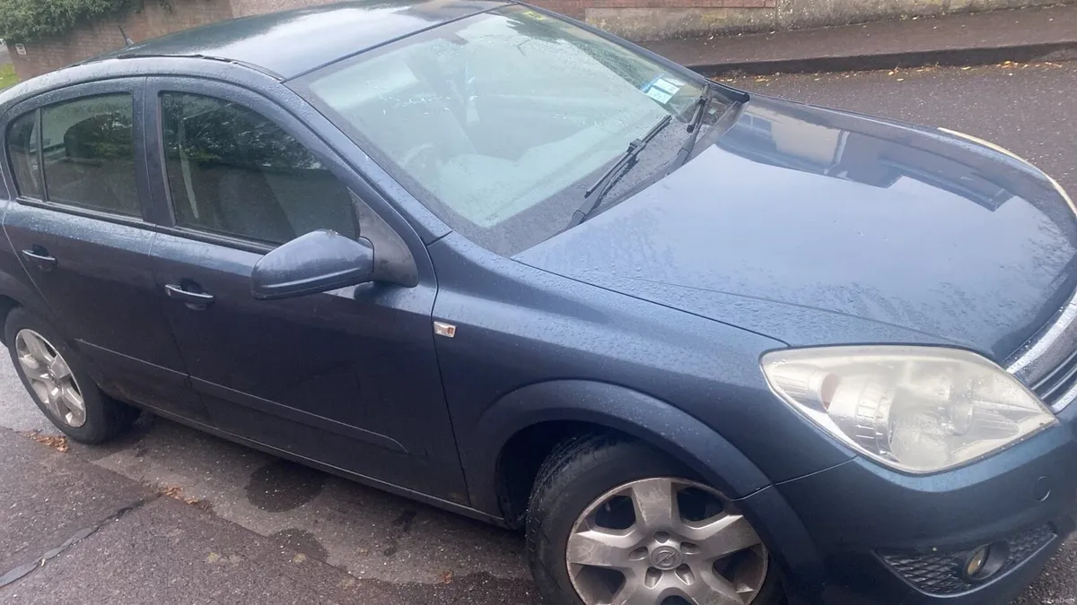 2008 Navy Opel Astra - Image 4