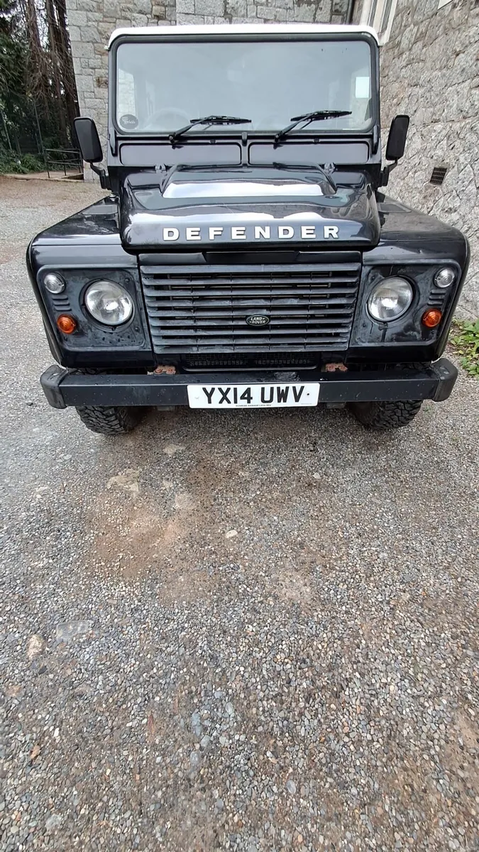 Land Rover Defender 2014 Double Cab Pickup - Image 5