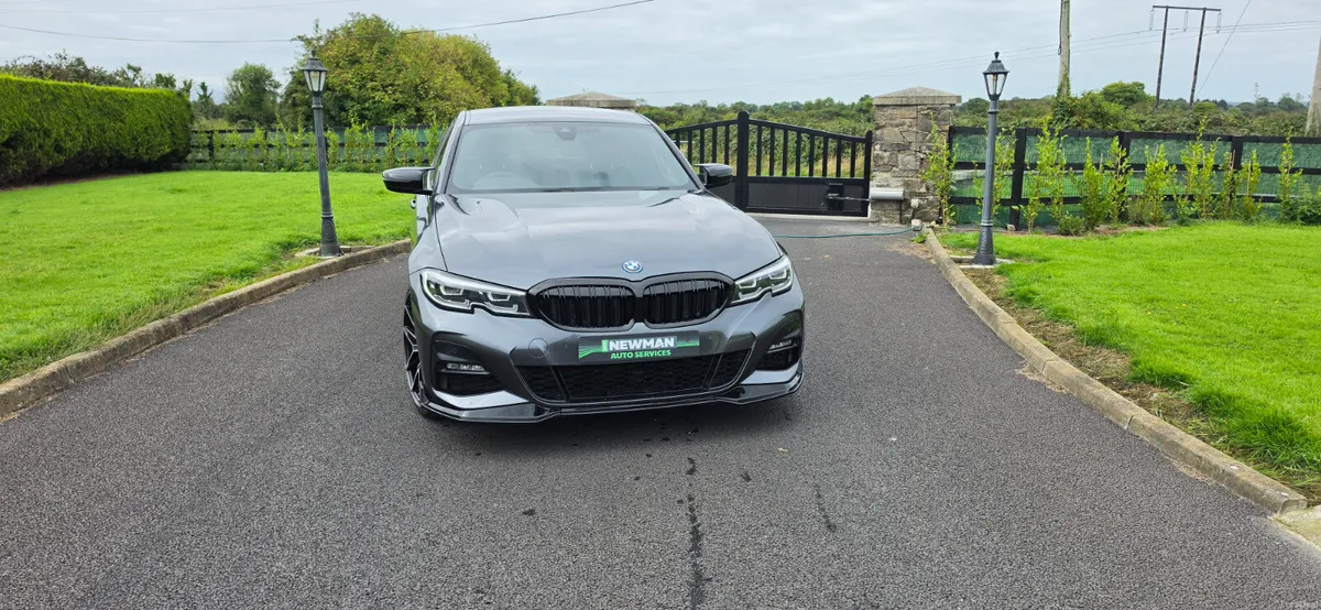 BMW 3-Series 2022 - Image 4