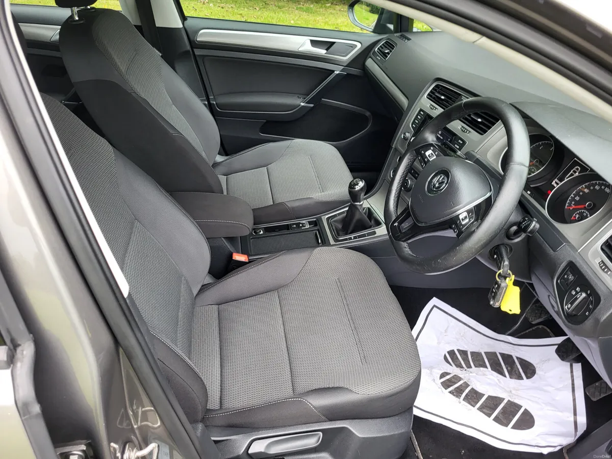 Volkswagen Golf 1.6  Diesel - Image 6