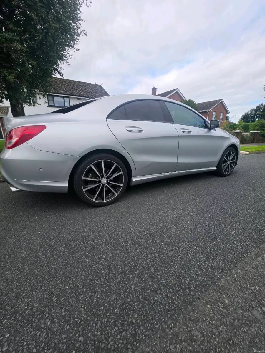 Mercedes-Benz - Image 3