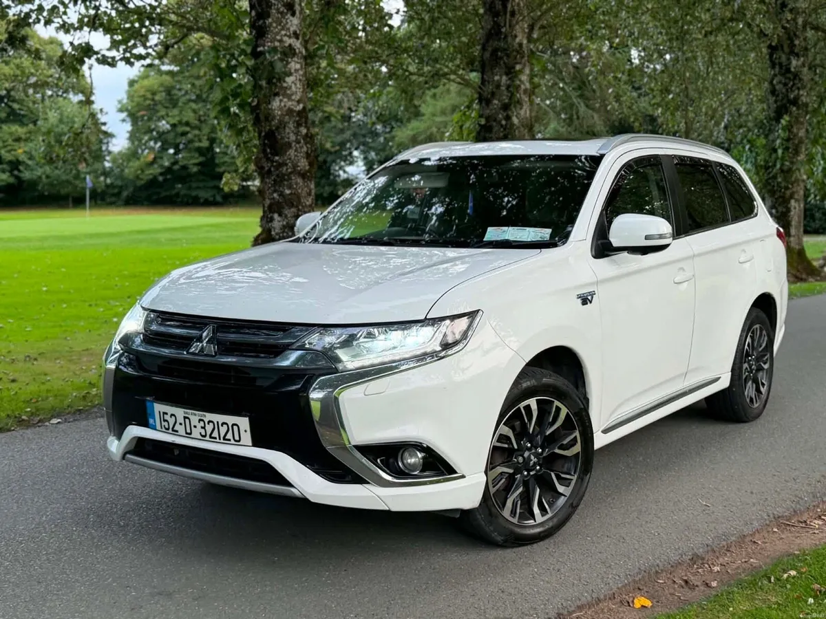 Automatic Mitsubishi outlander 2.0 plug in hybrid - Image 2
