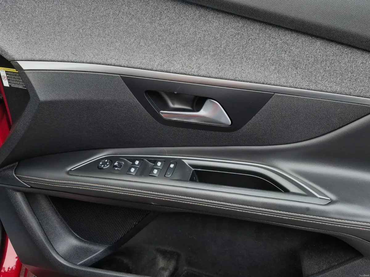 Peugeot 3008  1.6 hdi GT Auto - Image 4