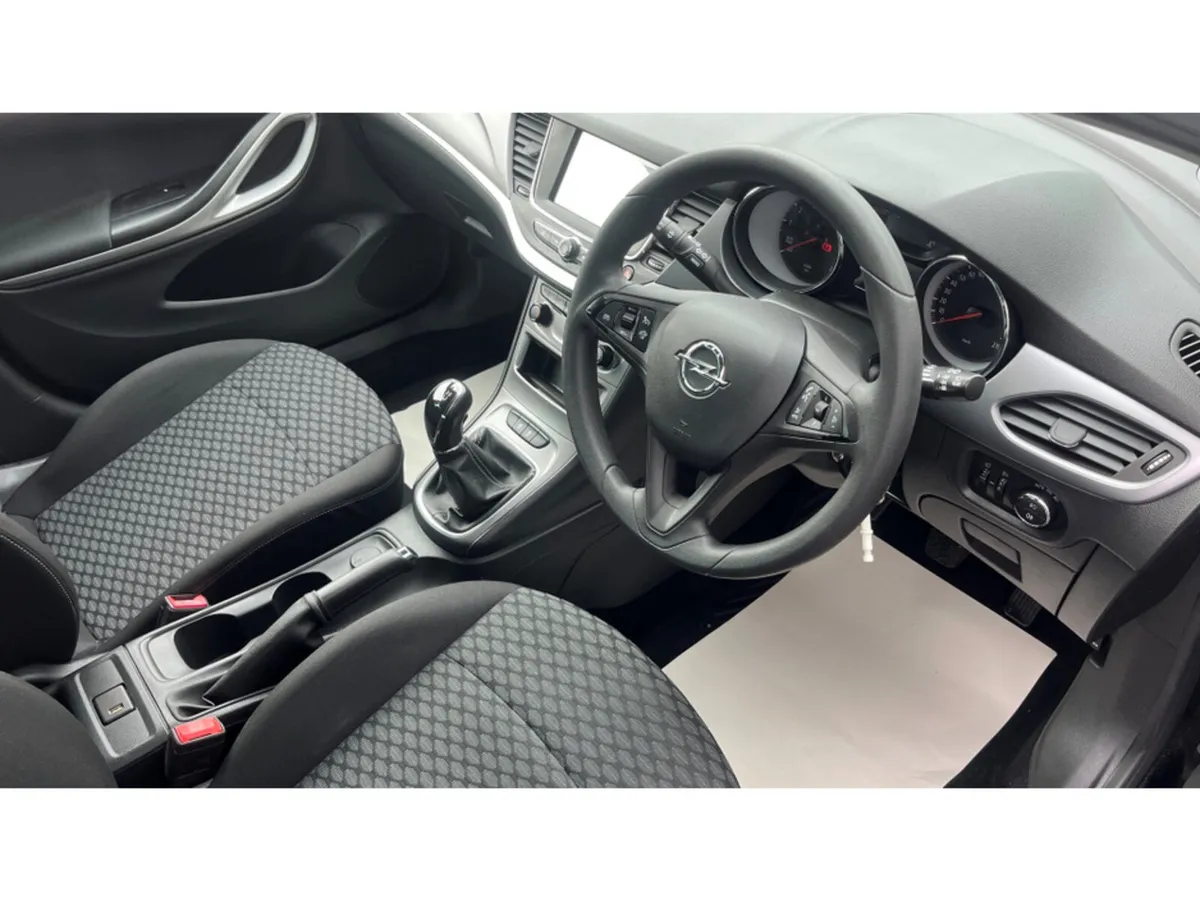 Opel Astra SC 1.0I TURBO 105PS 5DR * Low Kms * - Image 6
