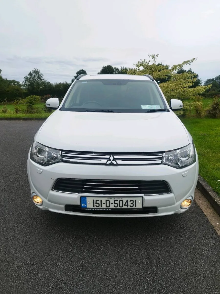 Outlander PHEV - Image 1