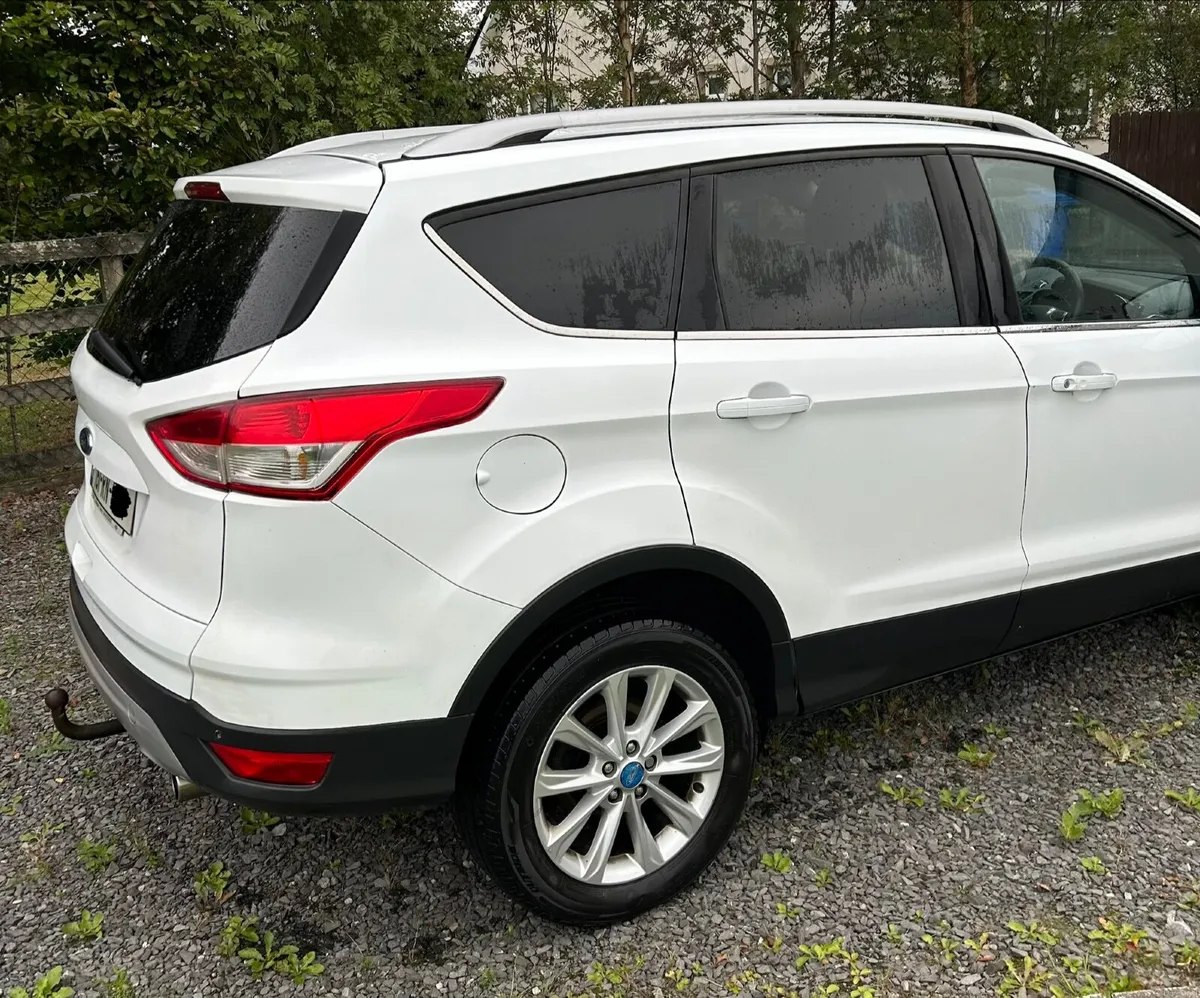Ford Kuga 2016 - Image 4