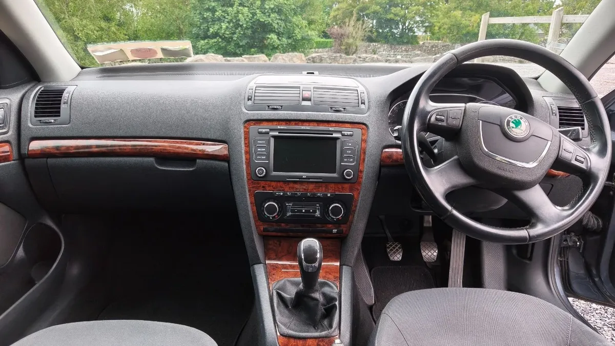 Skoda Octavia 1.6 tdi 2011 - Image 6