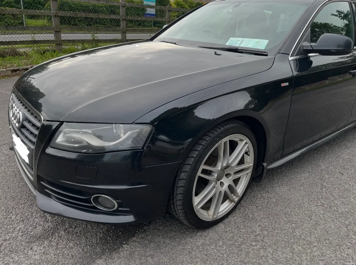 Audi A4 Estate - Image 2